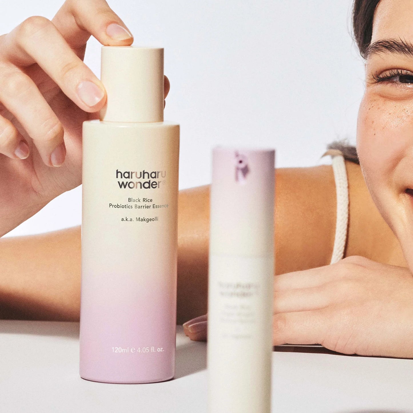 Haruharu Wonder – Essence barrière probiotique au riz noir, 120 ml